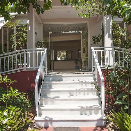 Apartments Hotel Alexandros Аркуди Экстерьер фото